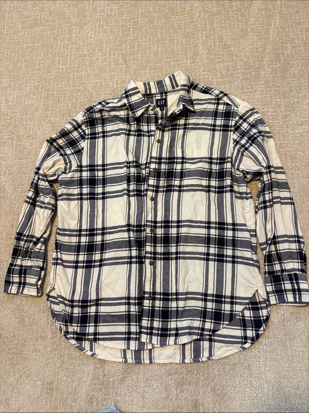 GAP Navy & Cream Plaid Button-Down Top Cotton Flannel Womens medium Fall